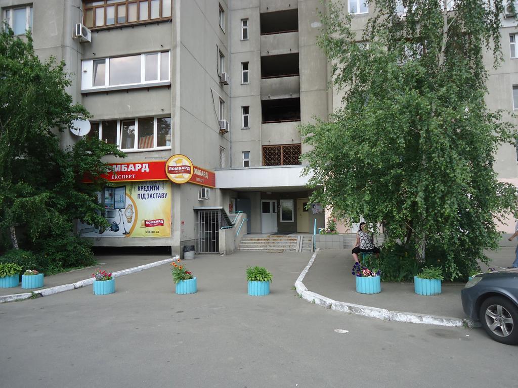 Poznyaky Apartments Kiev Exterior photo